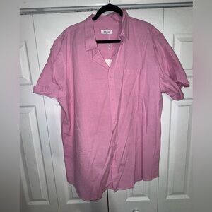 Men’s pink button down shirt